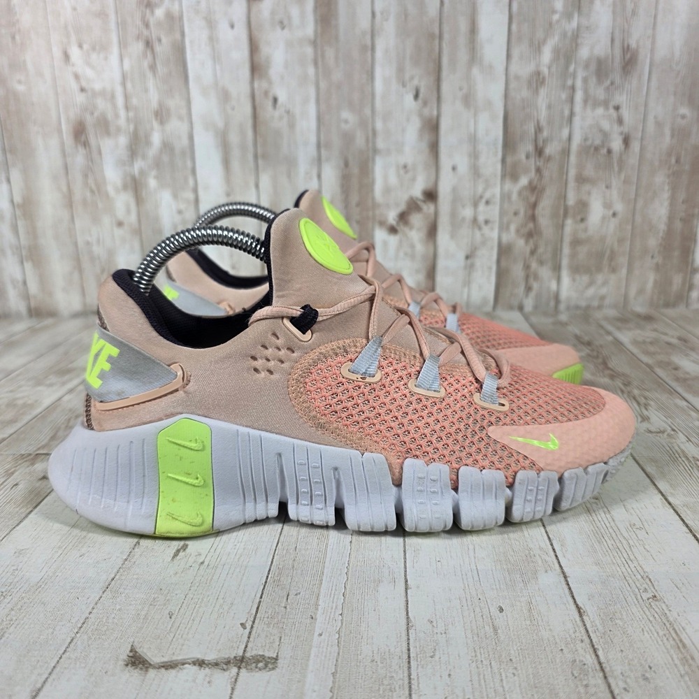 Nike Free Metcon‎ 5 Women's Running Training Shoes Peach Neon US 8 CZ0596 800